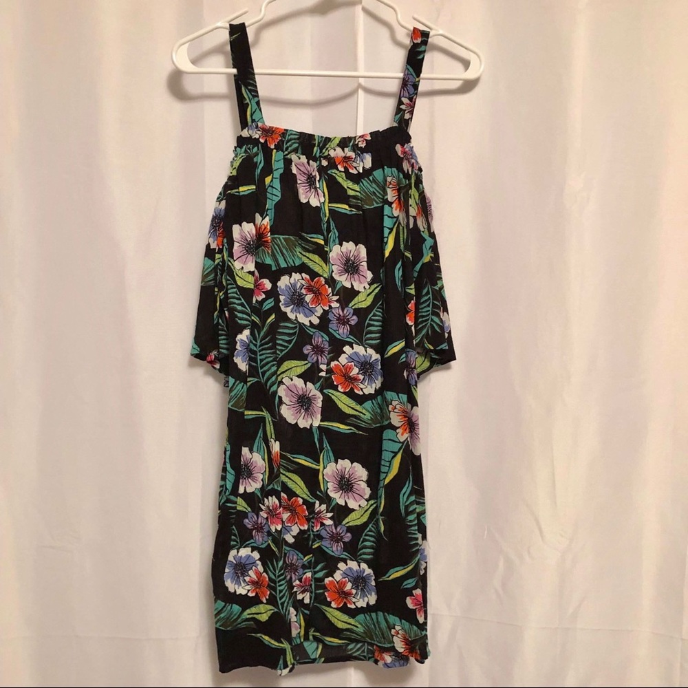 A floral print dress